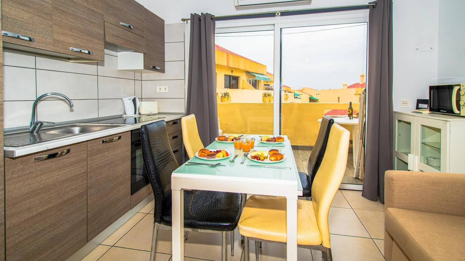 Mareverde Studio Near Fanabe Beach And X-Sur Costa Adeje